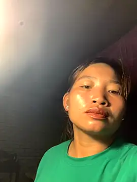 Snapshot of sowbibi chatting on October 21, 2025, 12:11 am sowbibi online show from October 21, 2025, 12:11 am