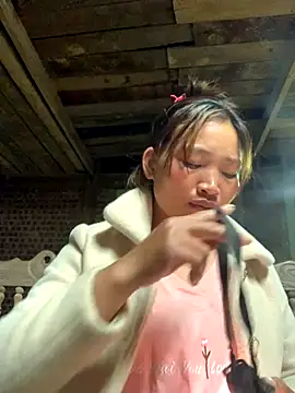 Snapshot of sowbibi chatting on October 21, 2025, 12:17 pm sowbibi online show from October 21, 2025, 12:17 pm