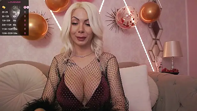 Snapshot of RubyDivine chatting on May 10, 2026, 2:50 am RubyDivine online show from May 10, 2026, 2:50 am