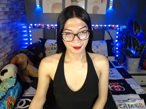 HotNathalie6900 online show from March 25, 2026, 2:45 pm