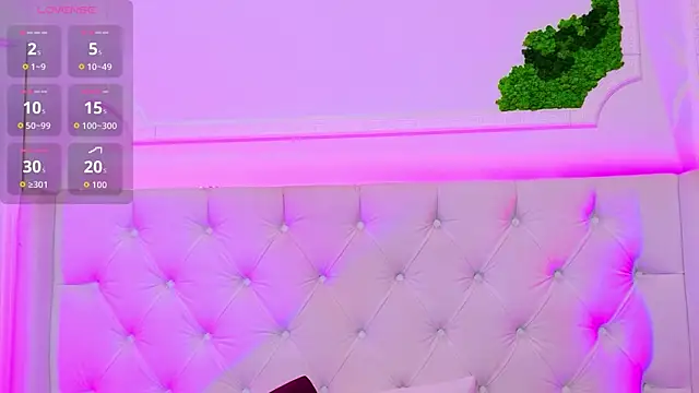 Snapshot of ElisaCharm chatting on March 31, 2026, 3:41 am ElisaCharm online show from March 31, 2026, 3:41 am