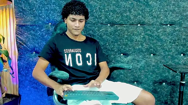 Iaan Dalton  online show from October 20, 2025, 7:58 pm