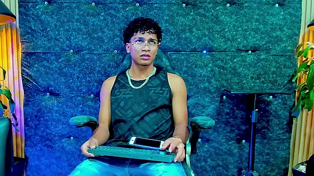 Iaan Dalton  online show from October 22, 2025, 7:57 pm