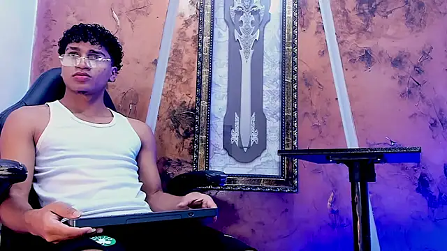 Iaan Dalton  online show from November 2, 2025, 11:56 am