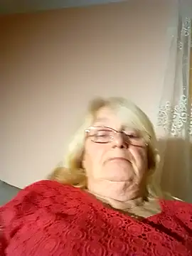 AmyLove353 online show from October 24, 2025, 9:22 pm