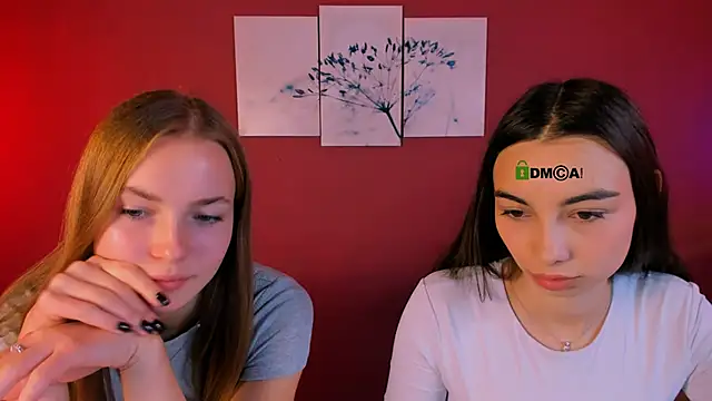 Snapshot of kira_light__ chatting on November 4, 2025, 9:52 am kira light online show from November 4, 2025, 9:52 am