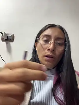 Violeet-Smith online show from November 2, 2025, 10:45 pm