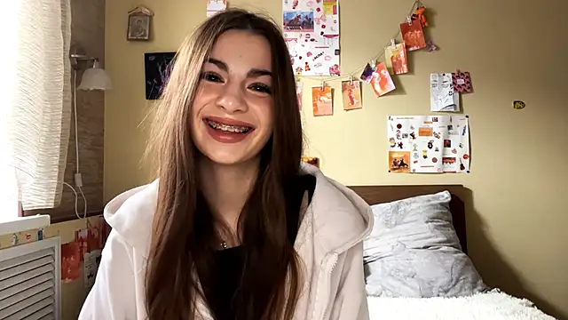 Snapshot of TheRealAnna chatting on October 29, 2025, 8:38 am TheRealAnna online show from October 29, 2025, 8:38 am