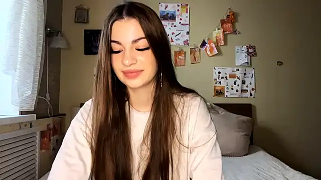 Snapshot of TheRealAnna chatting on November 4, 2025, 8:57 am TheRealAnna online show from November 4, 2025, 8:57 am