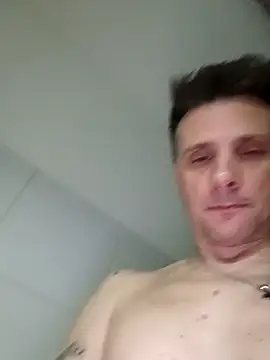 Snapshot of OffshoreCenterline3 chatting on November 2, 2025, 11:51 pm OffshoreCenterline3 online show from November 2, 2025, 11:51 pm