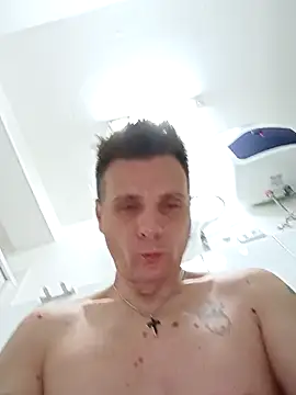 Snapshot of OffshoreCenterline3 chatting on November 3, 2025, 3:46 pm OffshoreCenterline3 online show from November 3, 2025, 3:46 pm