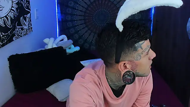 cleoo jhonny online show from November 7, 2025, 6:46 am