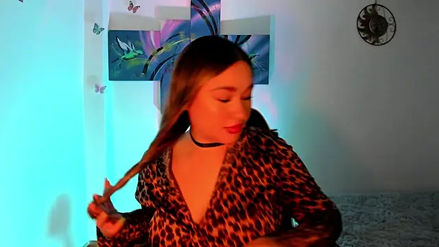 Soouf  online show from November 26, 2025, 1:23 pm