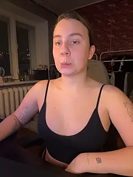 AnnaVeil online show from October 29, 2025, 5:04 pm