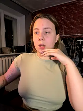 AnnaVeil online show from November 3, 2025, 5:03 pm