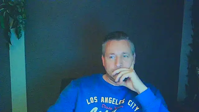 Woody Longbong online show from November 4, 2025, 5:34 pm