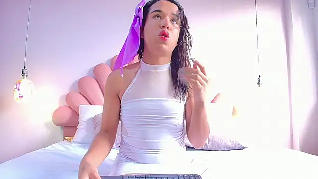 CandyPink  online show from October 25, 2025, 12:02 pm