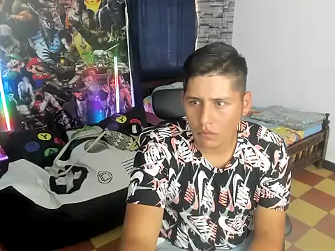 maiker lozano  online show from October 21, 2025, 6:52 pm