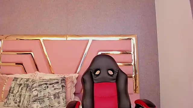 Britanny-Jhonsons online show from December 23, 2025, 2:20 am