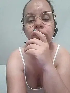 Snapshot of barbara896 chatting on June 27, 2026, 10:15 pm barbara896 online show from June 27, 2026, 10:15 pm
