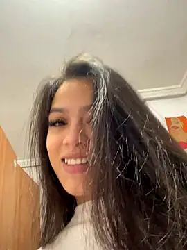 NinaFrost  online show from November 3, 2025, 7:09 am