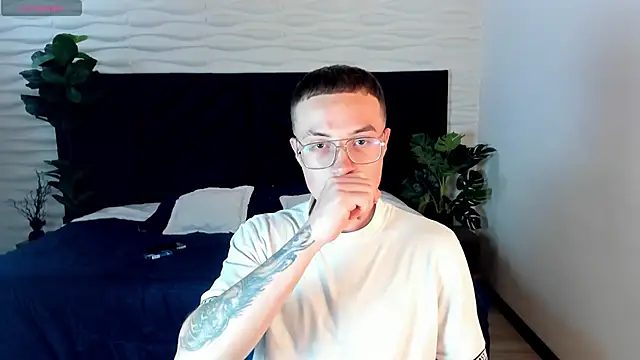 Lil James online show from November 21, 2025, 8:40 pm