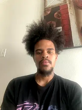 Snapshot of Mrmakeherwet_Tez chatting on December 4, 2025, 9:23 pm Mrmakeherwet Tez online show from December 4, 2025, 9:23 pm