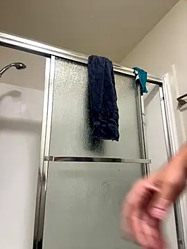 Snapshot of Mrmakeherwet_Tez chatting on December 21, 2025, 6:26 pm Mrmakeherwet Tez online show from December 21, 2025, 6:26 pm