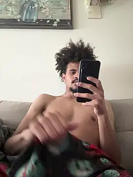 Snapshot of Mrmakeherwet_Tez chatting on February 24, 2026, 4:38 pm Mrmakeherwet Tez online show from February 24, 2026, 4:38 pm