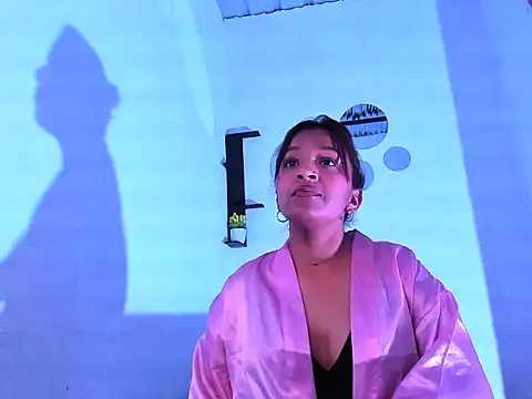 Snapshot of spicy_girl19 chatting on November 5, 2025, 2:22 am spicy girl19 online show from November 5, 2025, 2:22 am