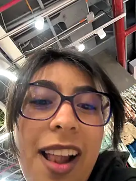 Antonella Gomez01 online show from November 3, 2025, 9:27 pm