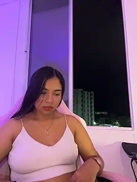 Snapshot of aly_nicols chatting on October 28, 2025, 12:36 am aly nicols online show from October 28, 2025, 12:36 am