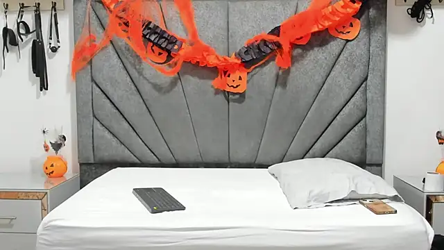 LustTrinity OS online show from November 2, 2025, 8:22 pm