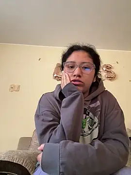 Kmiii21 online show from October 21, 2025, 2:18 pm