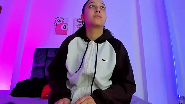 kittymonroe1 online show from February 19, 2026, 6:04 pm