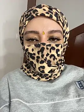 Selena Roa online show from November 27, 2025, 2:41 pm