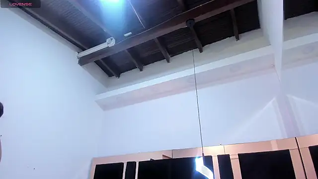 Snapshot of mirandaduboiss chatting on February 25, 2026, 5:11 pm mirandaduboiss online show from February 25, 2026, 5:11 pm