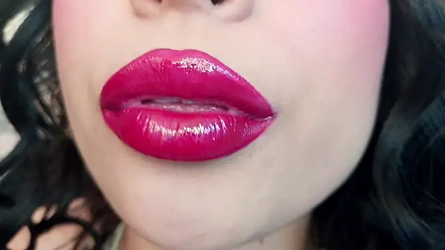 mia roux1 online show from November 21, 2025, 7:01 pm