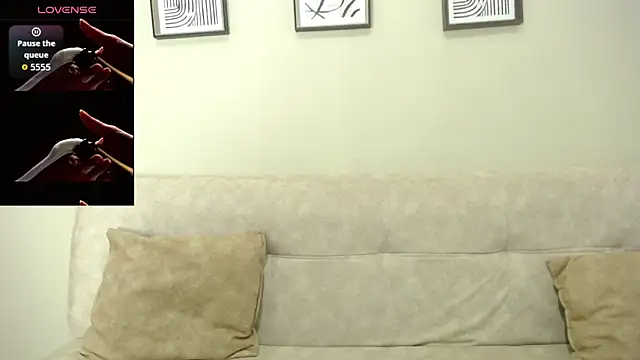 Eris bbw  online show from October 21, 2025, 6:25 am