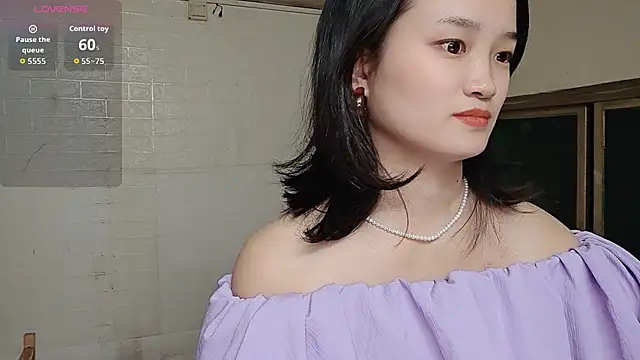 Snapshot of Mia6163 chatting on October 24, 2025, 6:32 am Mia6163 online show from October 24, 2025, 6:32 am