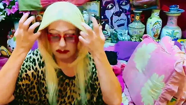 Snapshot of horni4luv chatting on November 22, 2025, 11:26 pm horni4luv online show from November 22, 2025, 11:26 pm