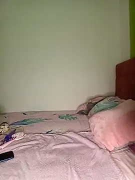 Snapshot of michelle_21xx chatting on October 26, 2025, 2:50 am michelle 21xx online show from October 26, 2025, 2:50 am