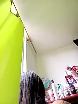 Snapshot of michelle_21xx chatting on November 6, 2025, 5:36 pm michelle 21xx online show from November 6, 2025, 5:36 pm