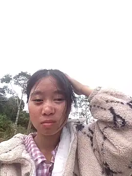 -Miaa- online show from October 31, 2025, 12:44 am