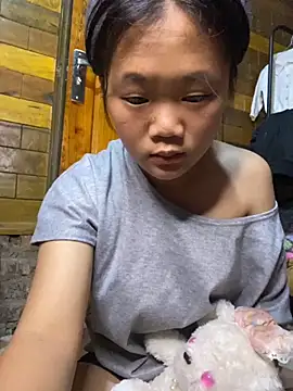 Snapshot of Junny211 chatting on October 23, 2025, 5:44 pm Junny211 online show from October 23, 2025, 5:44 pm