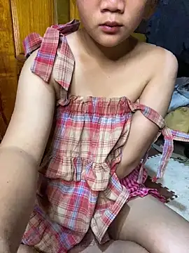 Snapshot of Junny211 chatting on October 26, 2025, 4:13 pm Junny211 online show from October 26, 2025, 4:13 pm