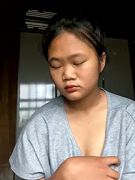 Snapshot of Junny211 chatting on October 31, 2025, 8:26 am Junny211 online show from October 31, 2025, 8:26 am