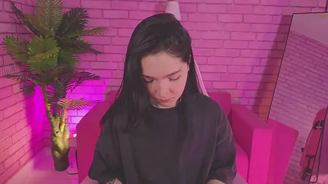 Linda Sweetiest online show from December 14, 2025, 12:49 am