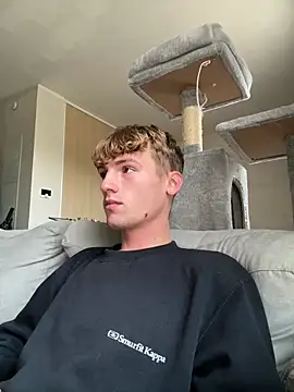 Snapshot of Charlycki chatting on October 27, 2025, 8:18 am Charlycki online show from October 27, 2025, 8:18 am