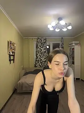 Snapshot of girls_n_roses chatting on November 3, 2025, 3:35 pm girls n roses online show from November 3, 2025, 3:35 pm